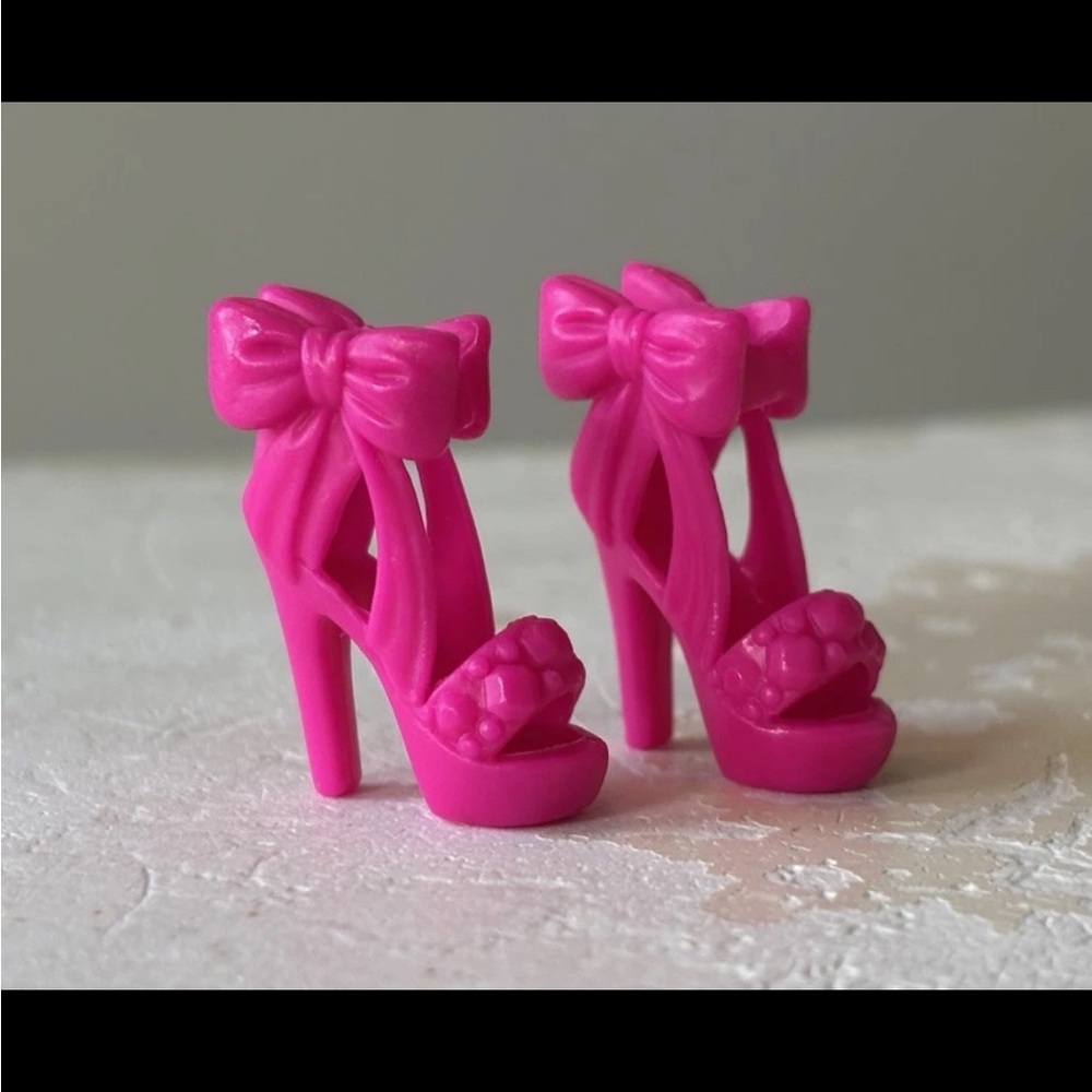 2011 100s poses TERESA/BARBIE DOLL CLOTHES PINK ROSE HIGH HEEL SHOE Fashionistas